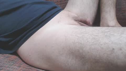 Snapshot of benbencel33 chatting on 06/28/26, 03:29 benben online show from 06/28/26, 03:29