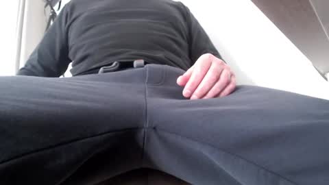 Snapshot of bencobra chatting on 02/17/25, 09:03 bencobra online show from 02/17/25, 09:03