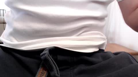 Snapshot of bencobra chatting on 09/15/25, 06:57 bencobra online show from 09/15/25, 06:57