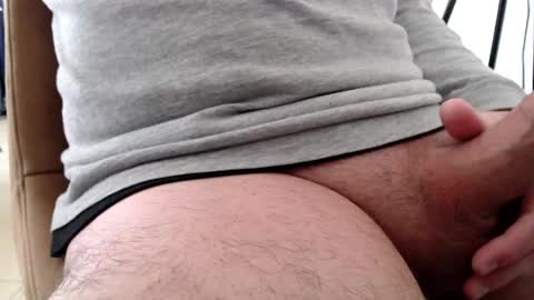 Snapshot of bencobra chatting on 04/23/26, 12:29 bencobra online show from 04/23/26, 12:29