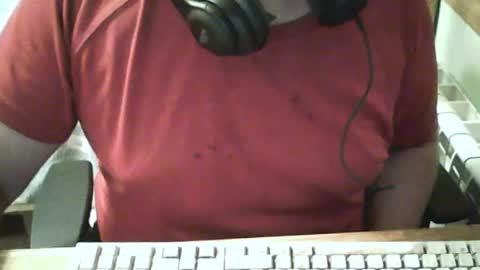 Snapshot of bender_35 chatting on 06/14/26, 09:50 bender_35 online show from 06/14/26, 09:50