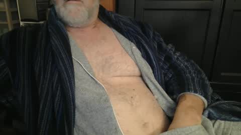 Snapshot of bendrinkin chatting on 12/30/24, 09:48 bendrinkin online show from 12/30/24, 09:48