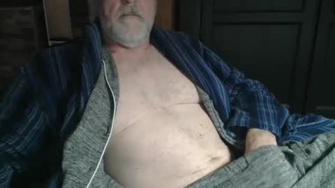 Snapshot of bendrinkin chatting on 03/01/25, 10:13 bendrinkin online show from 03/01/25, 10:13