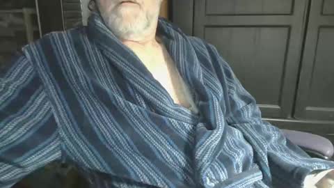 Snapshot of bendrinkin chatting on 03/09/25, 09:02 bendrinkin online show from 03/09/25, 09:02