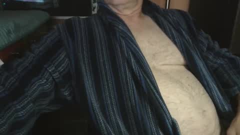 Snapshot of bendrinkin chatting on 10/05/25, 09:51 bendrinkin online show from 10/05/25, 09:51