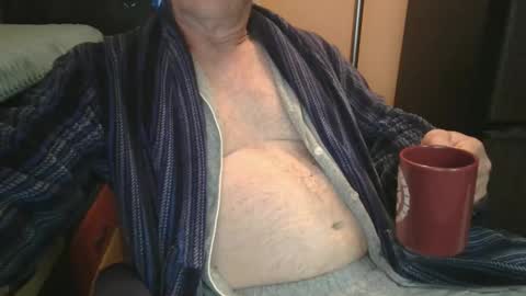 Snapshot of bendrinkin chatting on 10/14/25, 10:16 bendrinkin online show from 10/14/25, 10:16