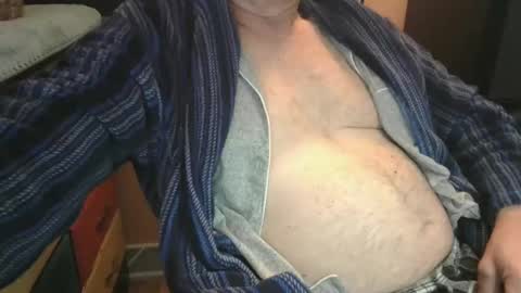 Snapshot of bendrinkin chatting on 10/15/25, 11:21 bendrinkin online show from 10/15/25, 11:21