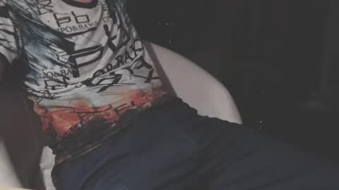 Snapshot of benijamin chatting on 01/26/25, 10:24 benijamin online show from 01/26/25, 10:24