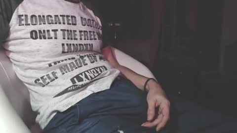 Snapshot of benijamin chatting on 02/17/25, 10:25 benijamin online show from 02/17/25, 10:25