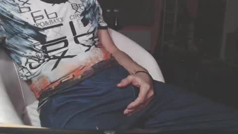 Snapshot of benijamin chatting on 02/26/25, 09:27 benijamin online show from 02/26/25, 09:27