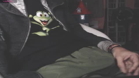 Snapshot of benijamin chatting on 09/18/25, 10:56 benijamin online show from 09/18/25, 10:56