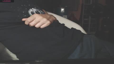 Snapshot of benijamin chatting on 10/20/25, 09:59 benijamin online show from 10/20/25, 09:59