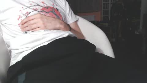 Snapshot of benijamin chatting on 05/20/26, 10:49 benijamin online show from 05/20/26, 10:49
