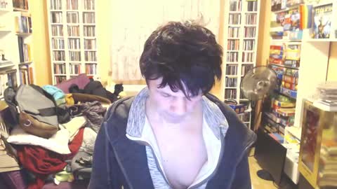 Snapshot of benijamin chatting on 05/21/26, 10:55 benijamin online show from 05/21/26, 10:55