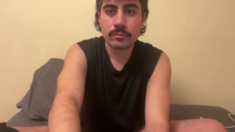 Snapshot of benito864 chatting on 12/01/25, 05:01 benito864 online show from 12/01/25, 05:01