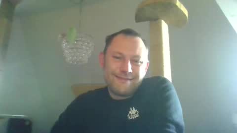 Snapshot of benizio_ chatting on 12/30/24, 11:59 benizio online show from 12/30/24, 11:59