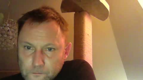 Snapshot of benizio_ chatting on 12/31/24, 12:32 benizio online show from 12/31/24, 12:32