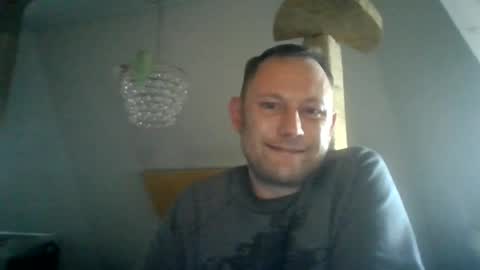 Snapshot of benizio_ chatting on 01/16/25, 10:32 benizio online show from 01/16/25, 10:32