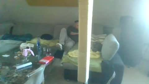 Snapshot of benizio_ chatting on 02/19/25, 12:33 benizio online show from 02/19/25, 12:33