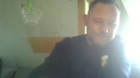Snapshot of benizio_ chatting on 02/21/25, 01:22 benizio online show from 02/21/25, 01:22