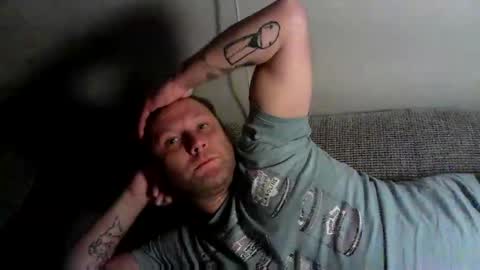 Snapshot of benizio_ chatting on 09/28/25, 09:53 benizio online show from 09/28/25, 09:53