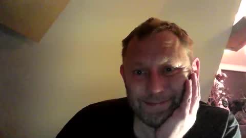 Snapshot of benizio_ chatting on 11/22/25, 08:08 benizio online show from 11/22/25, 08:08