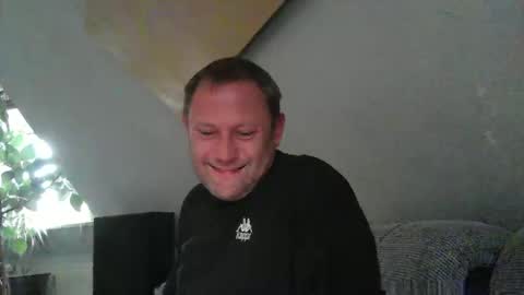 Snapshot of benizio_ chatting on 03/20/26, 12:32 benizio online show from 03/20/26, 12:32