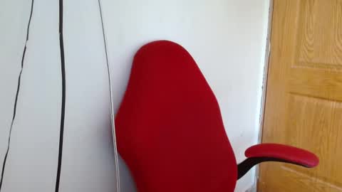 Snapshot of benjamin_isaac chatting on 10/28/25, 01:14 benjamin_isaac online show from 10/28/25, 01:14