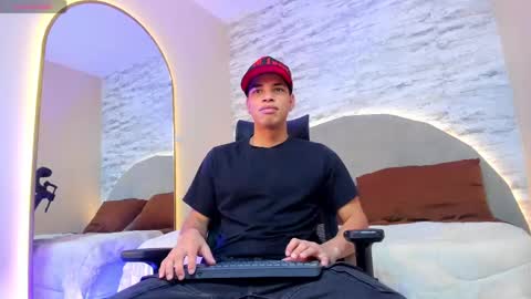 BENJAMIN online show from 02/28/25, 04:10