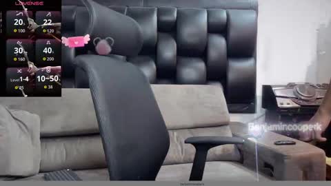 Snapshot of benjamincooperk1 chatting on 11/09/25, 11:47 benjamincooperk online show from 11/09/25, 11:47