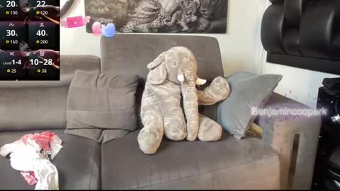 Snapshot of benjamincooperk1 chatting on 11/21/25, 04:44 benjamincooperk online show from 11/21/25, 04:44