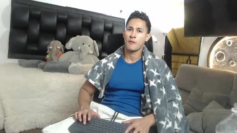 Snapshot of benjamincooperk1 chatting on 05/18/26, 08:31 benjamincooperk online show from 05/18/26, 08:31