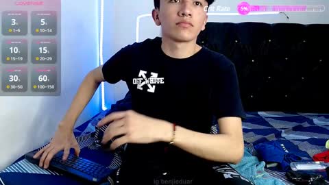 Snapshot of benji_hoter chatting on 02/01/25, 12:40 Benji Hoter online show from 02/01/25, 12:40