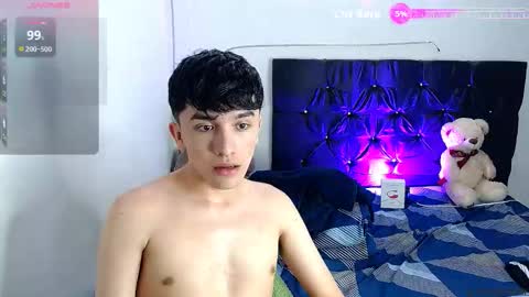 Snapshot of benji_hoter chatting on 11/17/25, 10:26 Benji Hoter online show from 11/17/25, 10:26