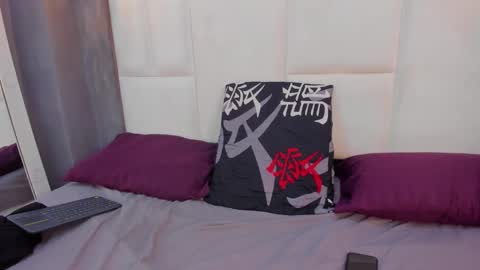 bennett_alejoo online show from 10/03/25, 02:36