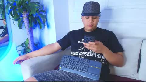 bennett_alejoo online show from 10/09/25, 07:23