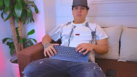 bennett_alejoo online show from 04/02/26, 06:16