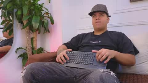 bennett_alejoo online show from 04/08/26, 07:03