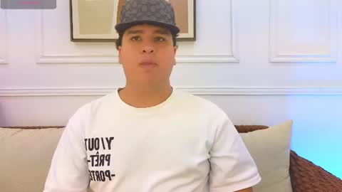 Snapshot of bennett_alejoo chatting on 06/13/26, 06:39 bennett_alejoo online show from 06/13/26, 06:39