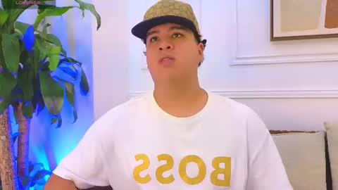 Snapshot of bennett_alejoo chatting on 06/18/26, 06:23 bennett_alejoo online show from 06/18/26, 06:23