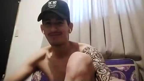 Snapshot of bennivanni chatting on 03/04/25, 11:43 bennivanni online show from 03/04/25, 11:43