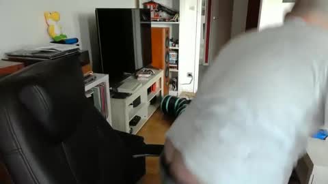 Ben online show from 02/15/25, 09:05