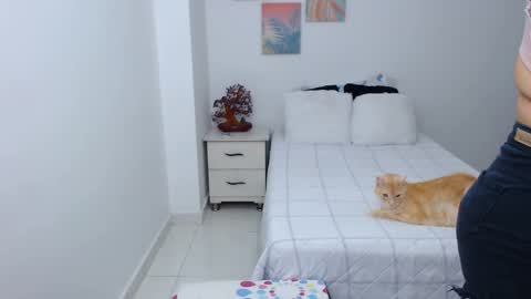 Snapshot of benny_austin chatting on 12/30/24, 07:11 benny online show from 12/30/24, 07:11