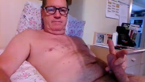 bennybutterfly007 online show from 02/28/25, 09:15