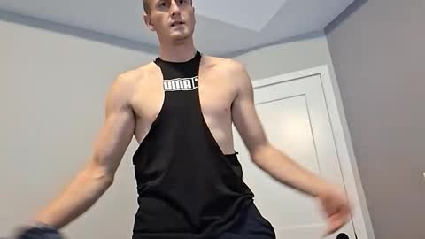 Snapshot of bennyc04041987 chatting on 11/12/25, 09:36 BennyC online show from 11/12/25, 09:36