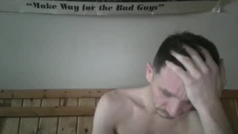 Snapshot of bennymn chatting on 02/14/25, 04:31 benny and innocentvixon online show from 02/14/25, 04:31