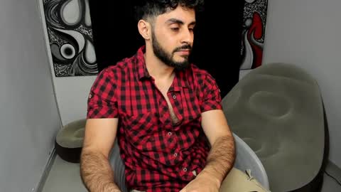 Snapshot of benpatrick69 chatting on 12/21/24, 01:58 ben online show from 12/21/24, 01:58