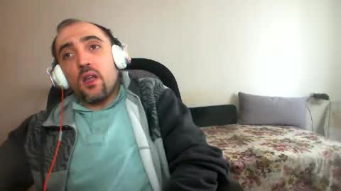 bentish online show from 12/29/24, 09:17