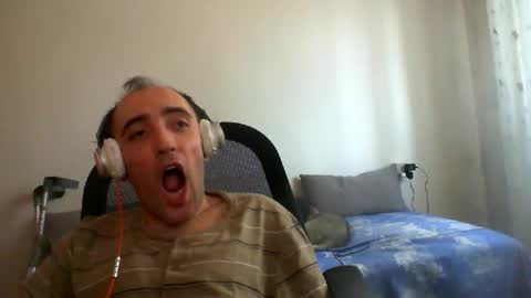 bentish online show from 09/17/25, 07:43