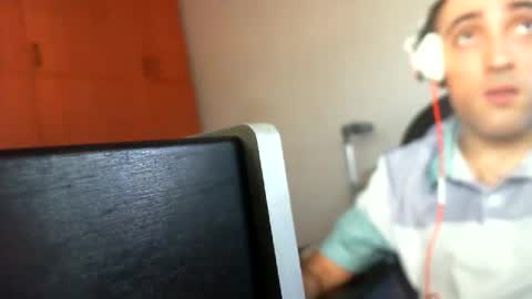 bentish online show from 09/29/25, 01:27